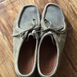 Size 8 Clark original wallabies M 8, W 9/91/2